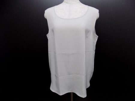 おしゃれな人は1枚は持っている？レリアンのグレーカットソーを買取しました