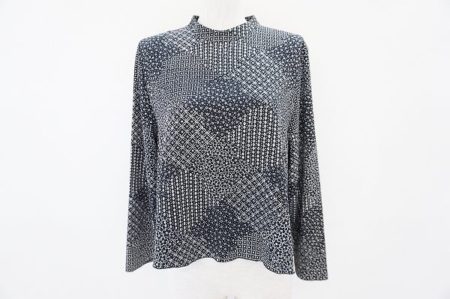 シックな雰囲気が魅力のトップス！ヒトシタムラのカットソーを買取しました