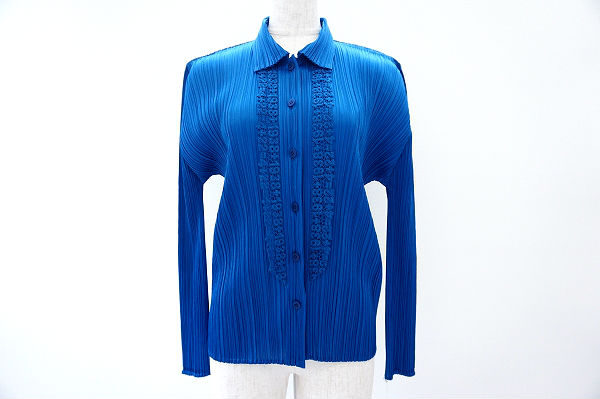 キャリアウーマンを演出できる!プリーツプリーズイッセイミヤケ ブラウスを買取しました