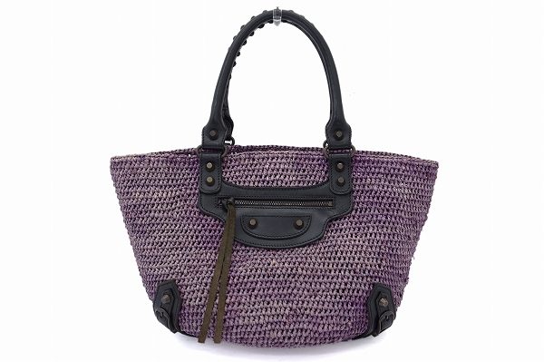 スタイリッシュで軽やかな雰囲気を演出！バレンシアガのカゴバッグを買取しました