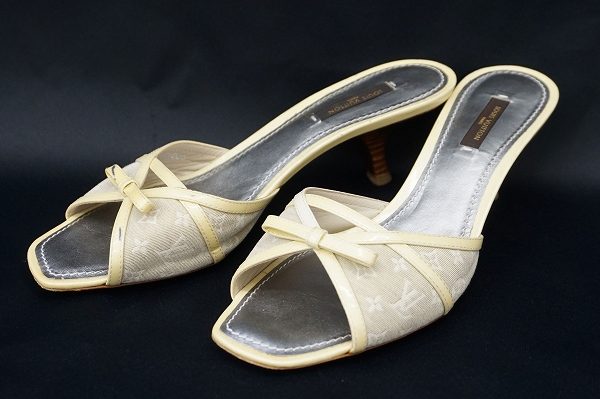 スッキリと可愛く決まる!ルイ・ヴィトン サンダル ミュールを買取しました