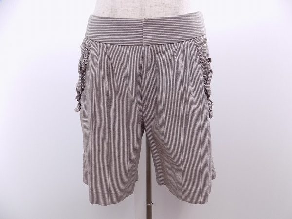 サイドにあるフリルがチャーミングさをプラス イクコのショートパンツを買取しました