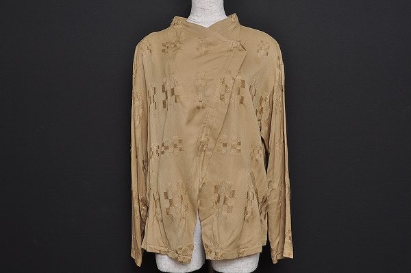 合わせやすさトップクラスのベージュ!慈雨 センソユニコ ジャケットを買取しました