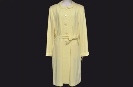 さわやかイエローが好印象につながる！十仁プラザ コートを買取しました