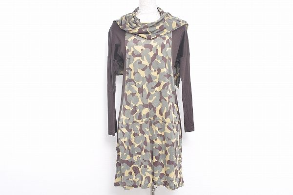 シックな絵柄で落ち着いた雰囲気を演出！ヒロココシノのワンピースを買取しました