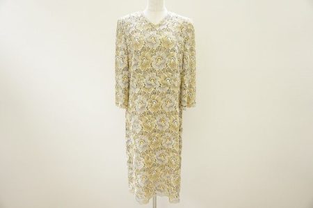 まるで本物のお花のように華やか！銀座マギーのワンピースを買い取り致しました