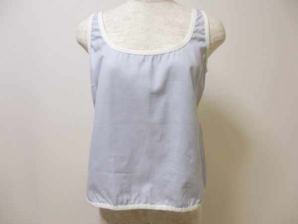 さわやかさが暑い夏を吹き飛ばす！ミュウミュウのタンクトップを買取しました