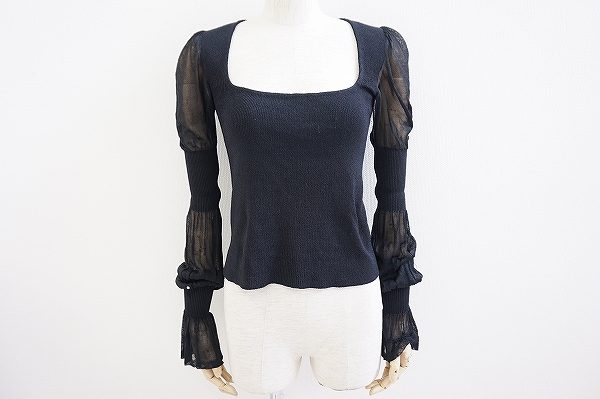 繊細さが伝わるこだわりのカットソー！イヴ・サンローラン カットソーを買取しました