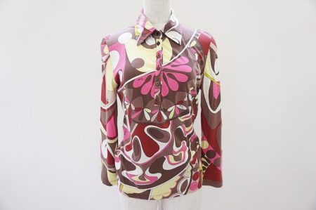 芸術的な絵柄と色合いで豪華な雰囲気に！エミリオ・プッチ カットソー をお売りいただきました