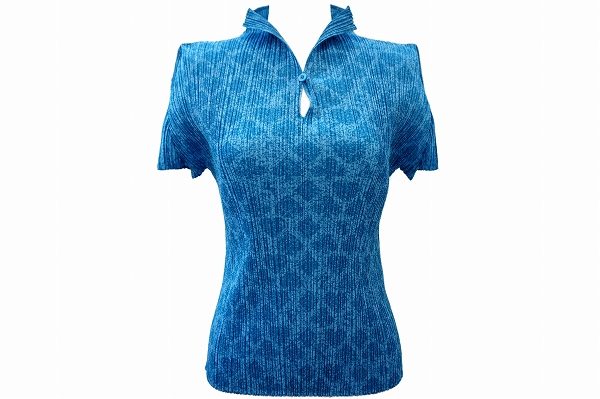 きっちり感がエレガントな印象になる！プリーツプリーズ イッセイミヤケ ブラウスを買取しました