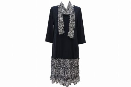 シャープさと女性らしさの異色なバランス！レリアンのワンピースを買取しました