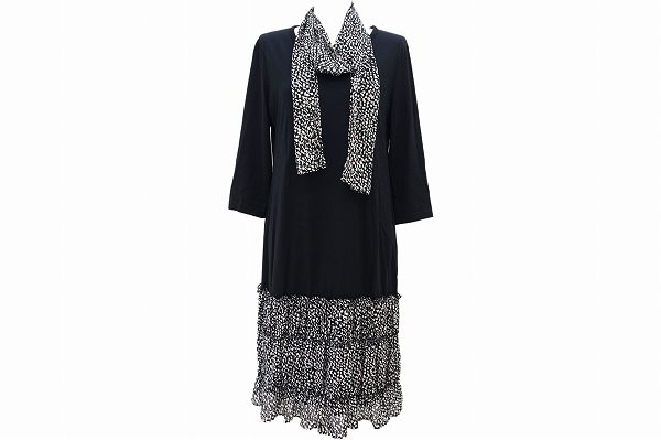 シャープさと女性らしさの異色なバランス！レリアンのワンピースを買取しました