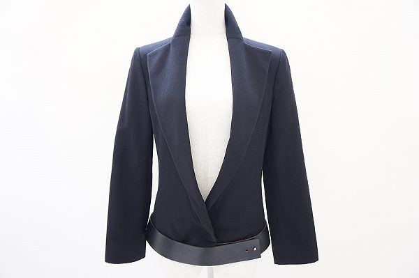 お仕事からプライベートまで使い分けもできる!ランバンのジャケットを買い取りしました