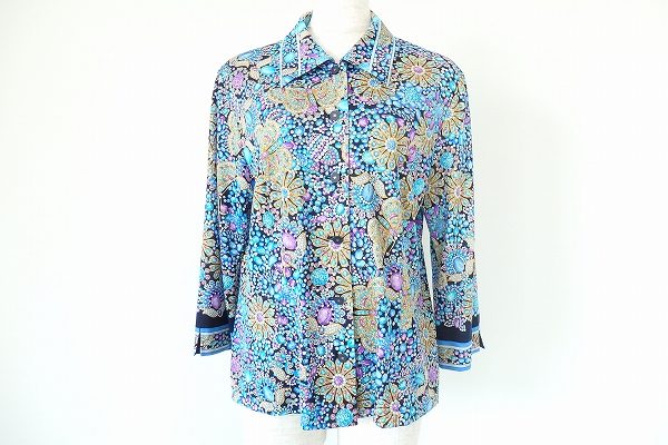 LLサイズで羽織りとしても活躍可能なブラウス！レオナール