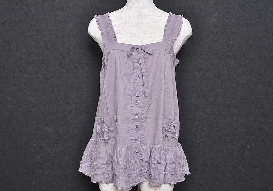 くすみパープルの美品カットソー!ワンダフルワールド