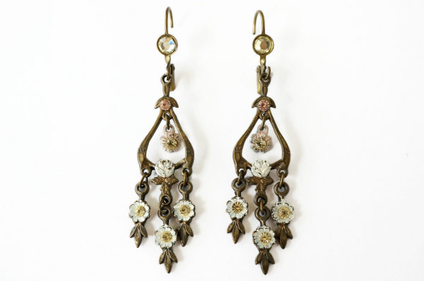 シャンデリアのような豪華さが素敵!ミハエル・ネグリン ピアス を買取しました