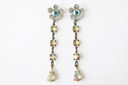 清潔感のある印象に！ミハエル・ネグリン ピアス ホワイトを買取しました