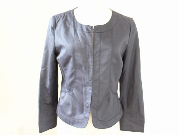 1つあると使い勝手に期待できる!アンタイトル ジャケットを買取しました