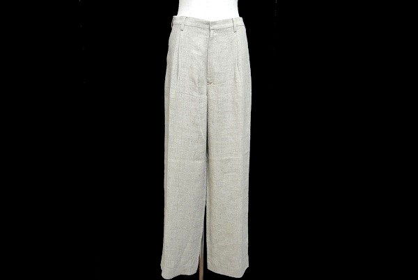 シンプルでスッキリさを演出してくれる万能アイテム！ヨーガンレールのワイドパンツを買取しました