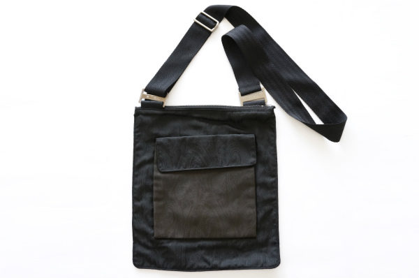 購入から10年以上経ったアイテムでも売れる！エトロのショルダーバッグを買取いたしました