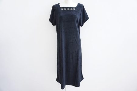 鎖骨が綺麗に出る上品ワンピース！シビラのワンピースを買取しました