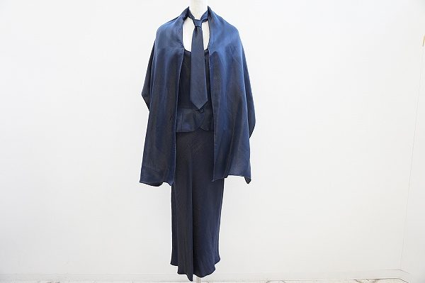 首元ネクタイがシャープさを演出！ジョンガリアーノのセットアップを買取しました