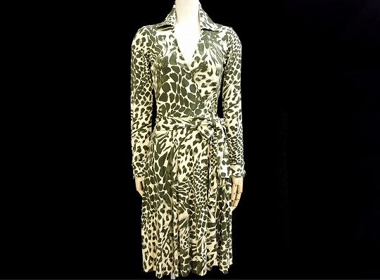 アースカラーの大人レオパード柄ワンピ！ダイアンフォンファステンバーグ