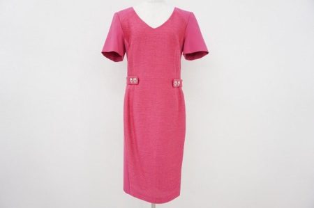 華やかなピンクで上品な雰囲気に！エスカーダのワンピースを買取しました