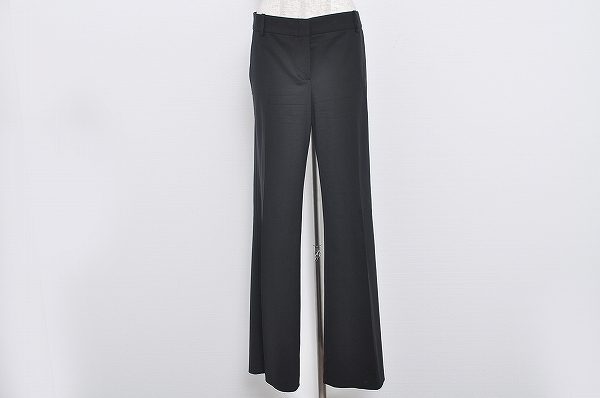 初めての買取もサポート、BCBGマックスアズリアのパンツを買取いたしました