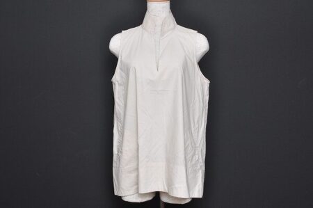 二の腕を出して開放的な印象に｜アドルフォドミンゲス ノースリーブを買取しました