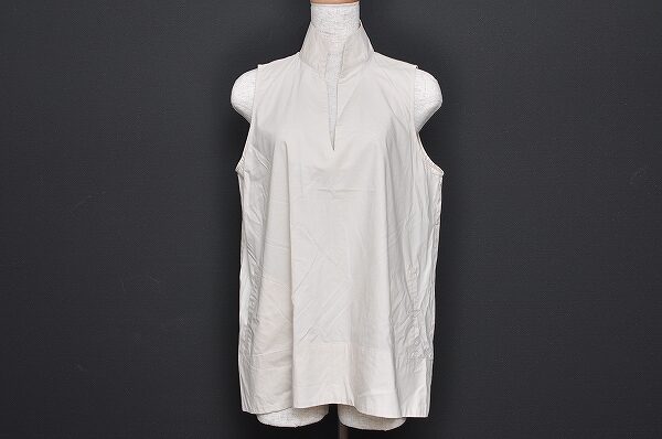 二の腕を出して開放的な印象に｜アドルフォドミンゲス ノースリーブを買取しました