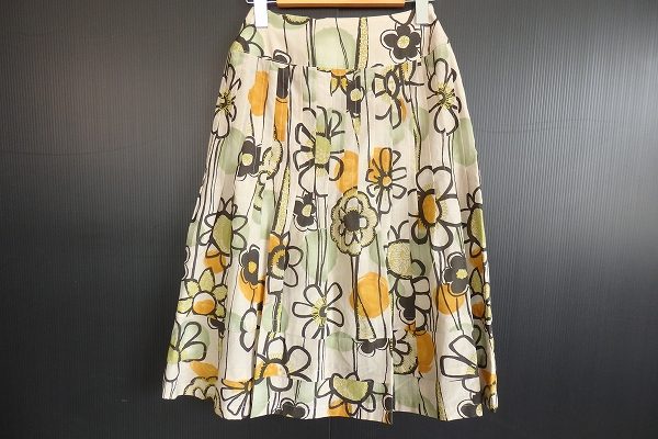 豊富なサイズ取扱いリサイクル、ルルドのスカートを買取いたしました