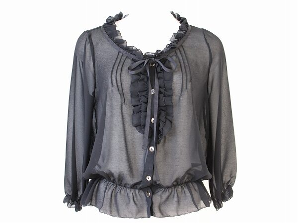 まとめて売ると買取額アップ、バーニーズニューヨークのブラウスを買取いたしました