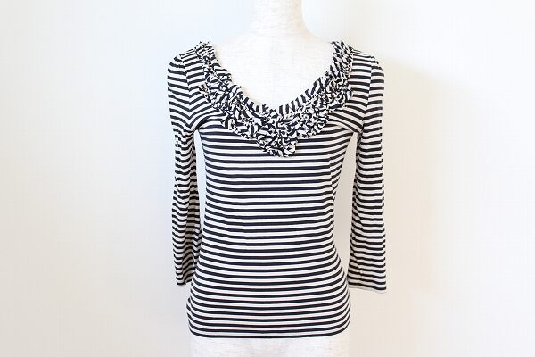 上品ボーダーで爽やかさを演出｜アナイのカットソーを買取しました