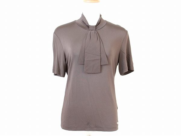 シックなブラウンが着まわしやすい1点！エスカーダのカットソーを買取しました