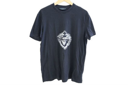 クールだけれどどこかエレガントな1枚 ジバンシィ ハートクロス メンズTシャツを買取しました