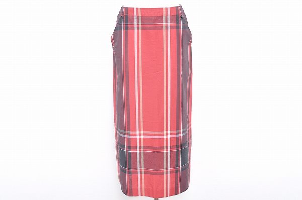 上品とカジュアルの融合！ソニアリキエルのスカートを買取しました