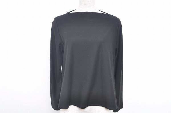 首元を綺麗にみせるデザインがポイント！ミズイロインド カットソー を買取しました