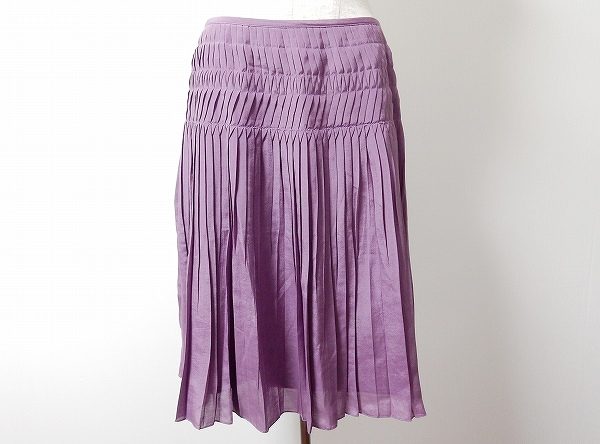 国内ブランド買取も強い!自由区のスカートを買取いたしました