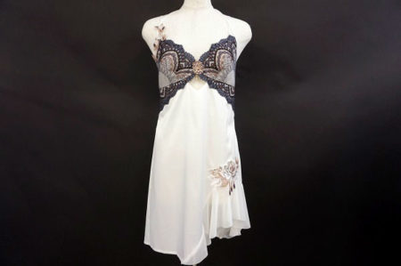 ブランドインナー買取も相談を！ワコールサルートのキャミソールを買取いたしました