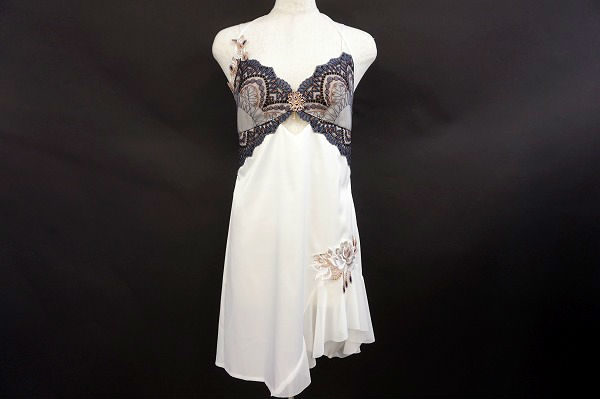 ブランドインナー買取も相談を！ワコールサルートのキャミソールを買取いたしました