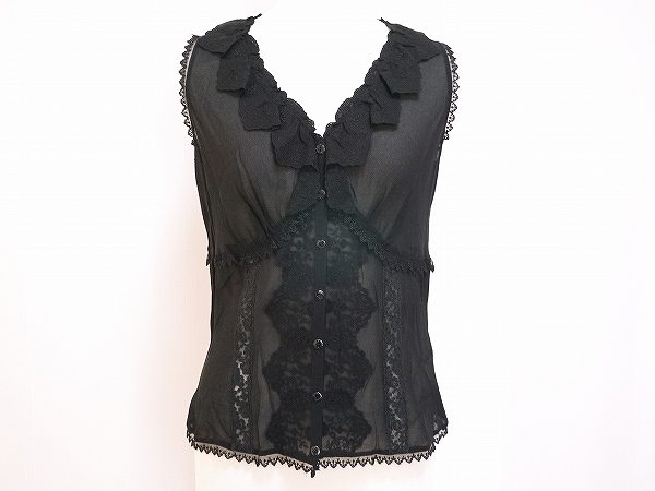 レアなフリル使いがアクセントに エポカ 黒のシャツブラウスを買取しました