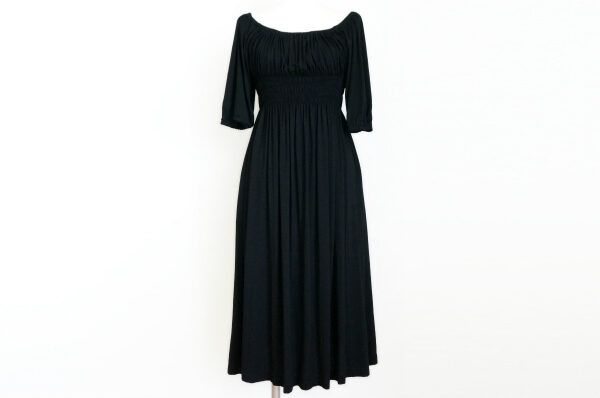 ふんわり広がるスカートがエレガント｜ダナキャランのワンピースを買取しました