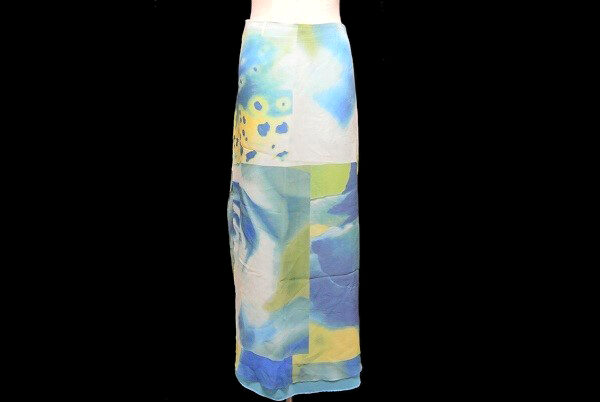 落ち着きを感じる色使いに魅了|ケンゾーのロング スカートを買取しました