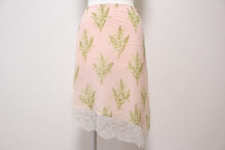 品のある雰囲気でしっとりと決まる｜アンナモリナーリ スカートを買取しました