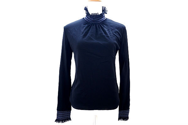 首元が程よくエレガントに｜ヴィヴィアンタムのカットソーを買取しました