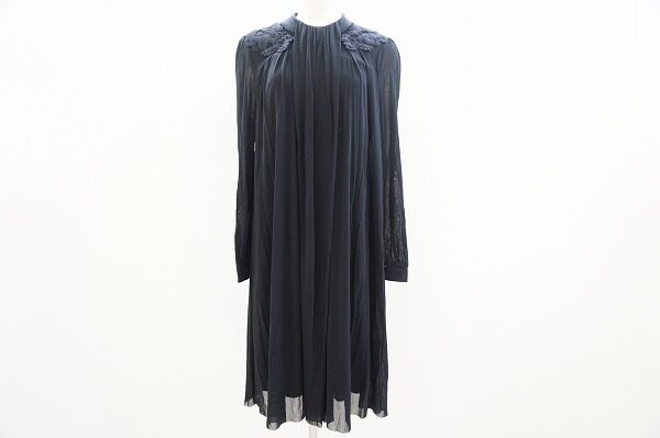 上品さが際立つエレガントなデザイン｜ヴィヴィアンタム ワンピースを買取しました