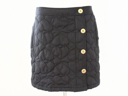 定番の黒で締まった印象に｜キャロウェイのスカートを買取しました