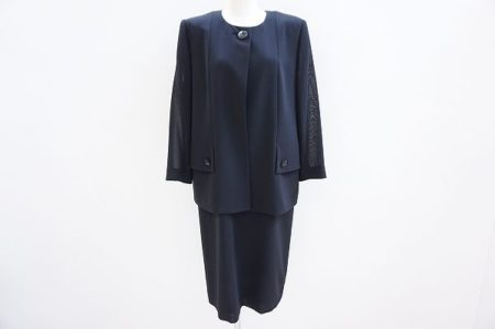 品格を感じさせる！ニナリッチのワンピースを買取しました