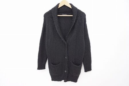 スタイリッシュさ感じる装いで好印象に｜ディーゼルのカーディガンを買取しました